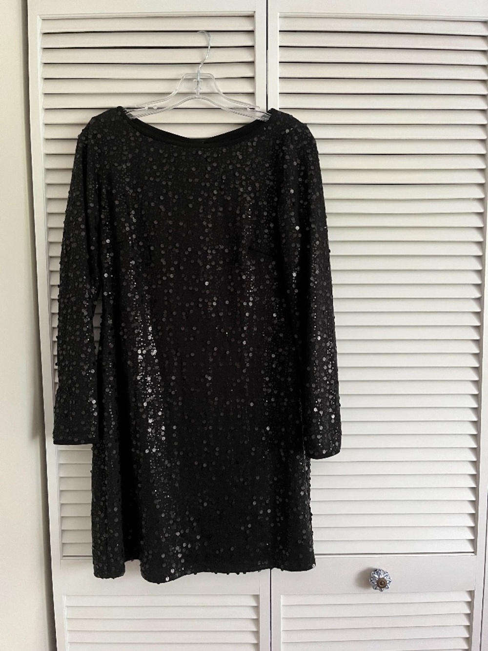 Nine West sequin long sleeve dress Black women’s size 4